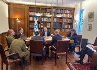 Πενήντα λεπτά διήρκεσε η κρίσιμη επικοινωνία Μπάιντεν – Νετανιάχου για τα αντίποινα στο Ιράν