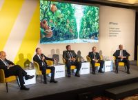 Η Πειραιώς υποστηρίζει ενεργά τις θερμοκηπιακές καλλιέργειες Η Πειραιώς υποστηρίζει ενεργά τις θερμοκηπιακές καλλιέργειες