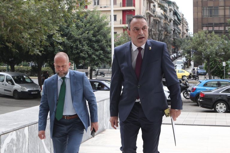 Σπαρτιάτες: Νέα διακοπή της δίκης για τις 31 Οκτωβρίου – Παρών ο Κασιδιάρης [vid]