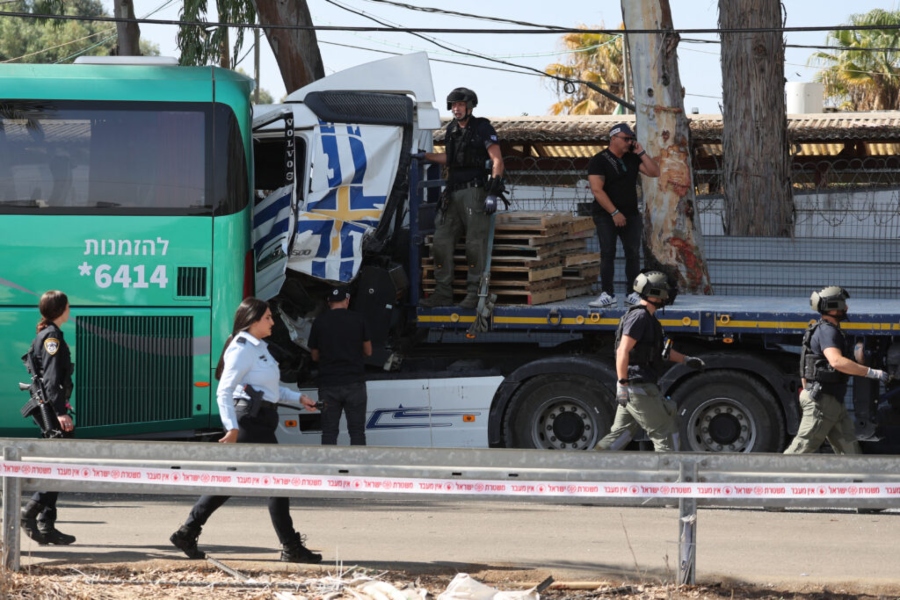 Ισραήλ: Τουλάχιστον 16 τραυματίες, οι 4 σοβαρά κοντά στο Τελ Αβίβ-Φορτηγό έπεσε σε στάση λεωφορείου