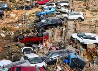 Τους 158 έφτασαν οι νεκροί στην Ισπανία: «Εικόνες αποκάλυψης» στη Βαλένθια Τους 158 έφτασαν οι νεκροί στην Ισπανία: «Εικόνες αποκάλυψης» στη Βαλένθια