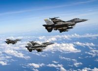 Η Ουκρανία περιμένει έξι F-16 από τη Νορβηγία και παρέλαβε Leopard από τη Γερμανία