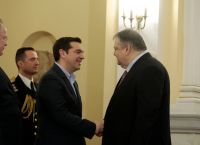 Πληροφορίες για επικοινωνία Τσίπρα-Βενιζέλου