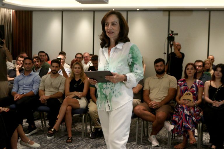 Διαμαντοπούλου: “Το ΠΑΣΟΚ προκάλεσε ενδιαφέρον, αλλά χρειαζόμαστε ανασυγκρότηση”