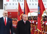 Ο Ερντογάν επισκέπτεται τα Βαλκάνια για να ενισχύσει τους δεσμούς της Τουρκίας