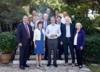 Μητσοτάκης με Αμερικανούς γερουσιαστές: Στο επίκεντρο ο ρόλος της Ελλάδας στην ευρύτερη περιοχή