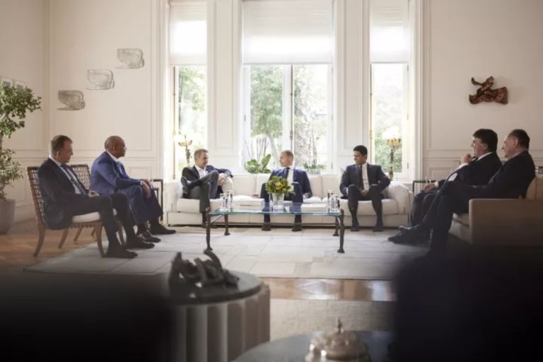 Ο Πρόεδρος της UEFA συνεχάρη τον Κυρ. Μητσοτάκη για την πρόοδο στην καταπολέμηση της οπαδικής βίας