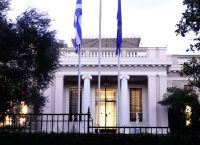 Ψάχνουν ημερομηνία για συνάντηση Μητσοτάκης-Ανδρουλάκης