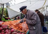 Τουρκία: Ο κατώτατος μισθός τρεις φορές κάτω από το όριο φτώχειας