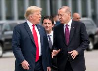 O Ερντογάν αντισταθμίζει τις πιθανότητες από τη νίκη της Χάρις ή του Τραμπ