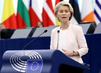 Φον ντερ Λάιεν: Να διδαχθούμε από το παράδειγμα της Ιταλίας – Οι απελάσεις μεταναστών θα αυξηθούν
