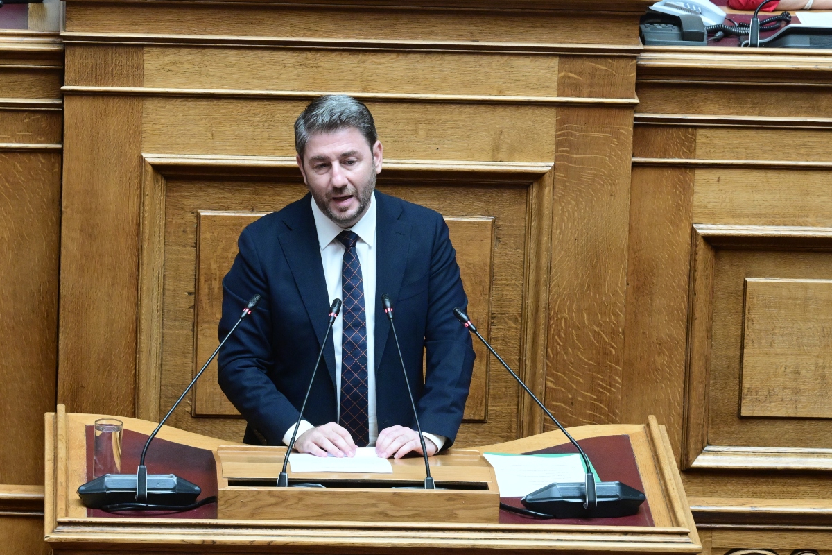 ΠΑΣΟΚ: Στην αντεπίθεση με σειρά τροπολογιών