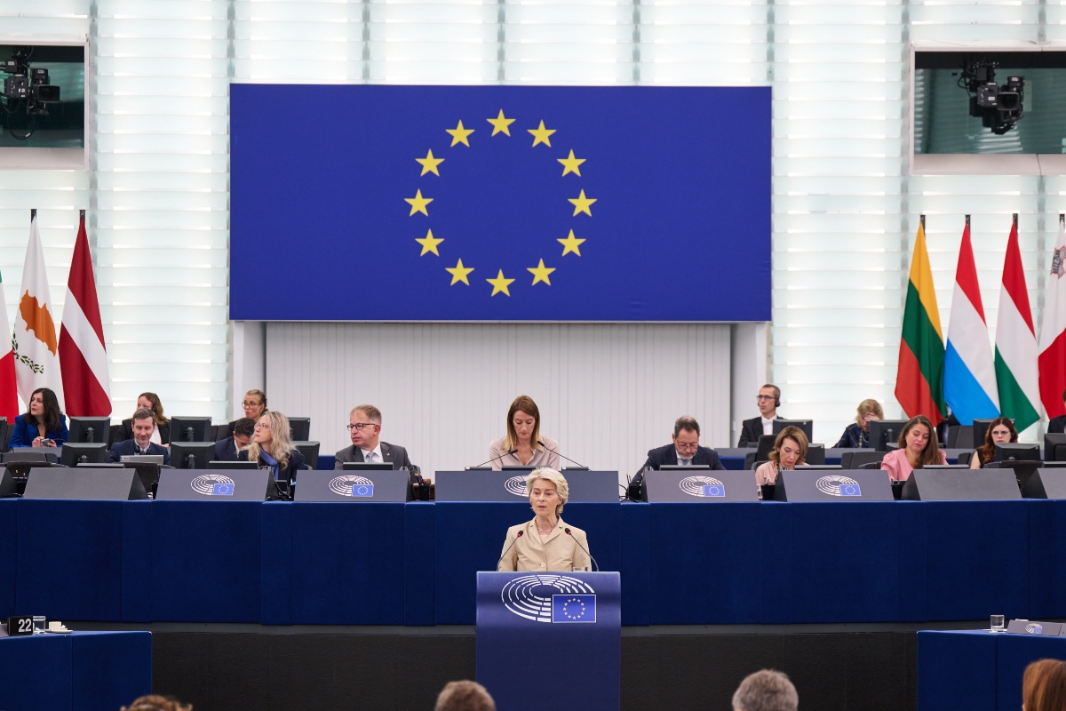 ΥΠΟΙΚ: «Πέρασε» το μεσοπρόθεσμο της Ελλάδας – Οι 8 χώρες με τα υπερβολικά ελλείμματα