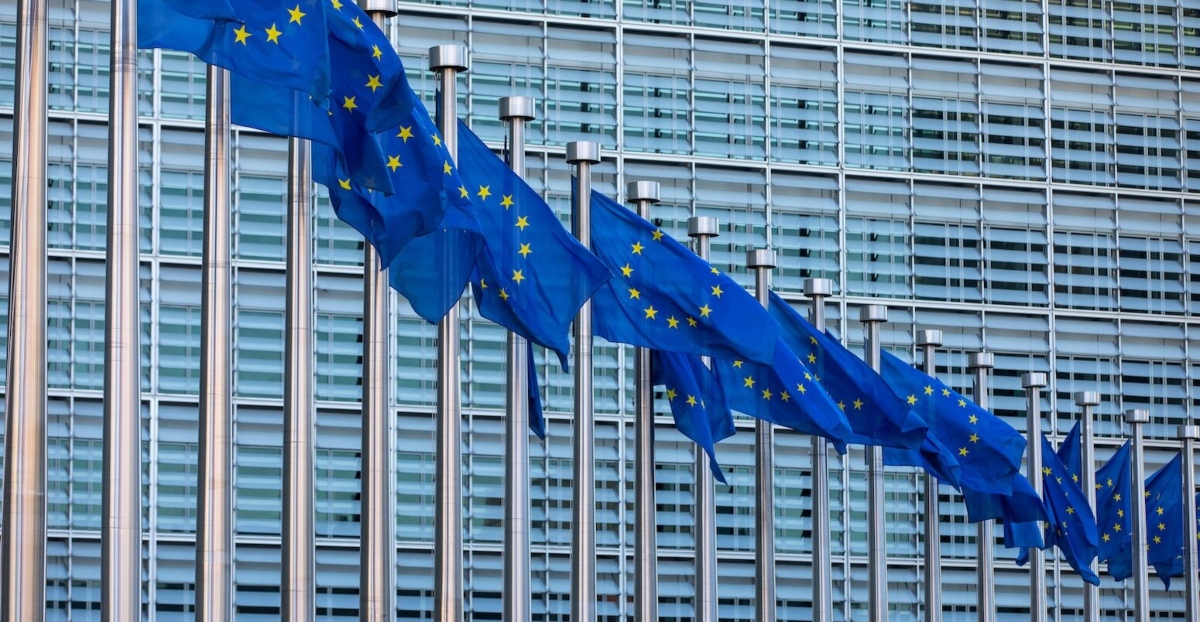 Κομισιόν: «Πράσινο φως» για τον Προϋπολογισμό και το Μεσοπρόθεσμο