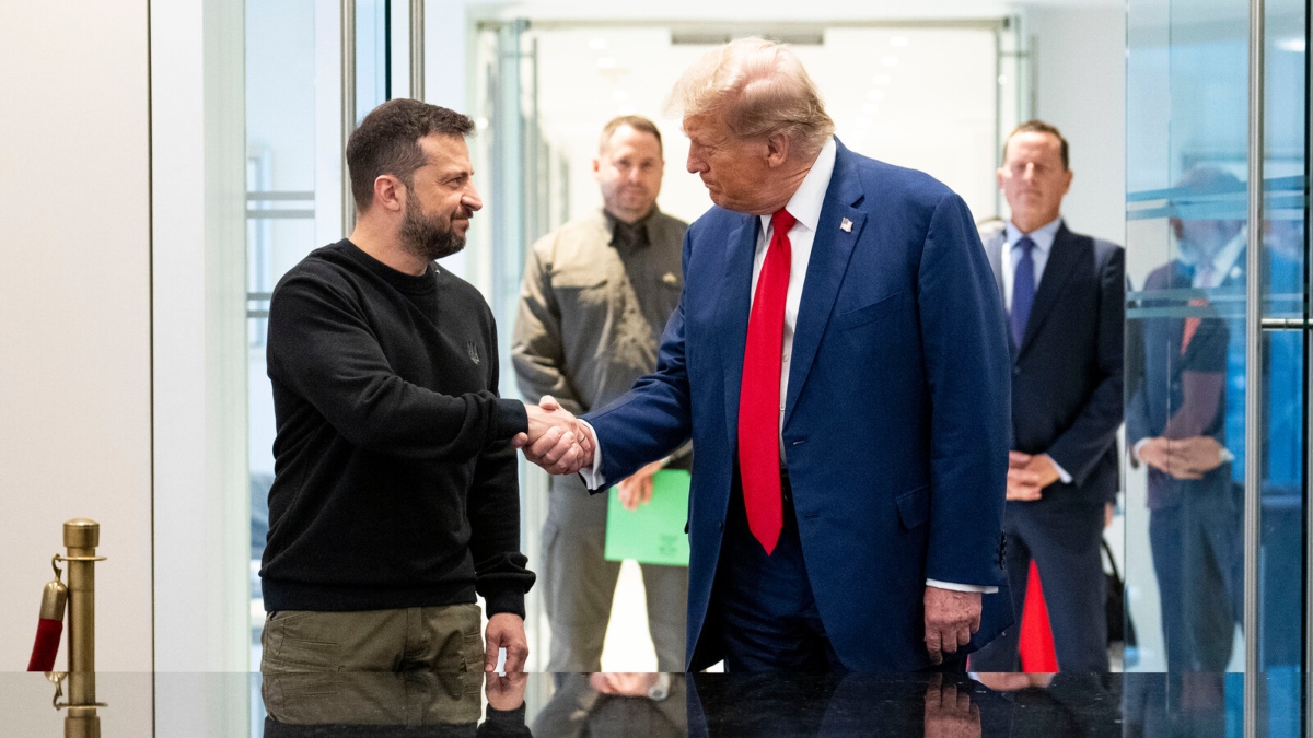 Ανάλυση CNN: Τι θέλει ο Τραμπ από Ζελένσκι και Πούτιν – Η «συμφωνία χάους» και η «σκοτεινή αλήθεια»