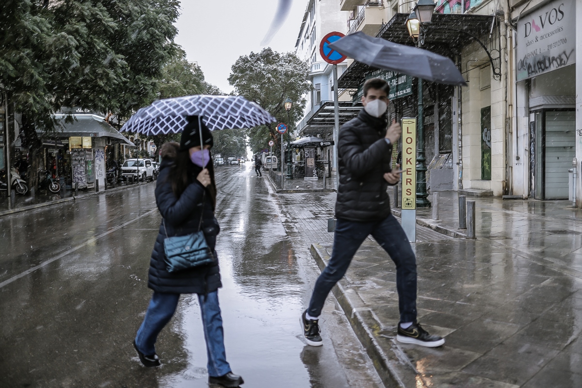 Χιόνια ακόμη και στην Αττική