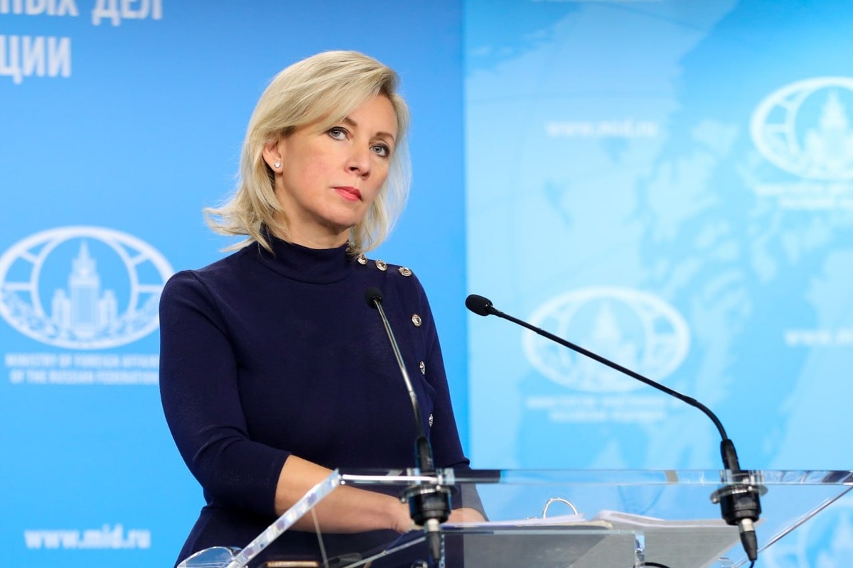 Ζαχάροβα: Προς εξέταση κάθε ρεαλιστική ειρηνευτική πρωτοβουλία