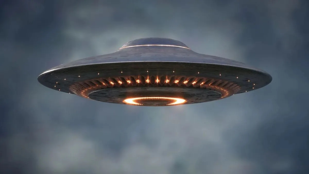 Πεντάγωνο: Εκατοντάδες νέες αναφορές για UFO – «Κάποιες πολύ ενδιαφέρουσες»