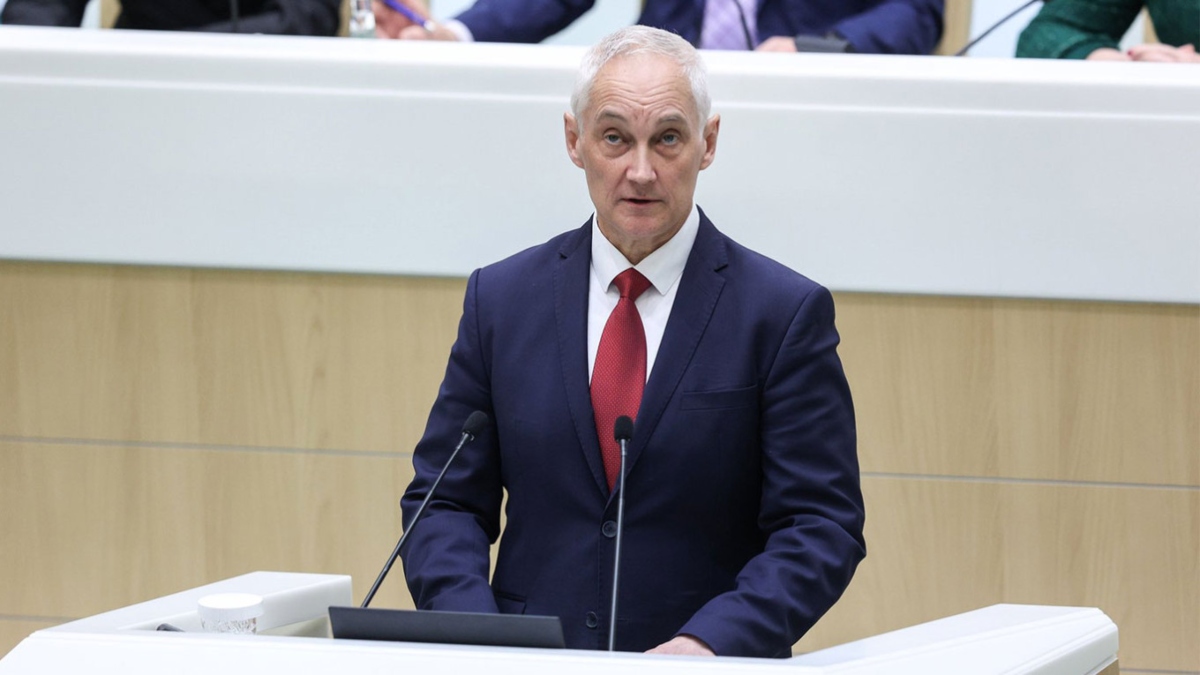 Ο υπουργός Άμυνας της Ρωσίας Μπελαούσοφ στη Βόρεια Κορέα
