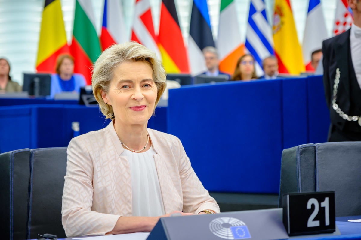 Φον ντερ Λάιεν: Η Ουκρανία μπορεί να υπολογίζει στην ΕΕ μετά τις φρικτές επιθέσεις της Ρωσίας