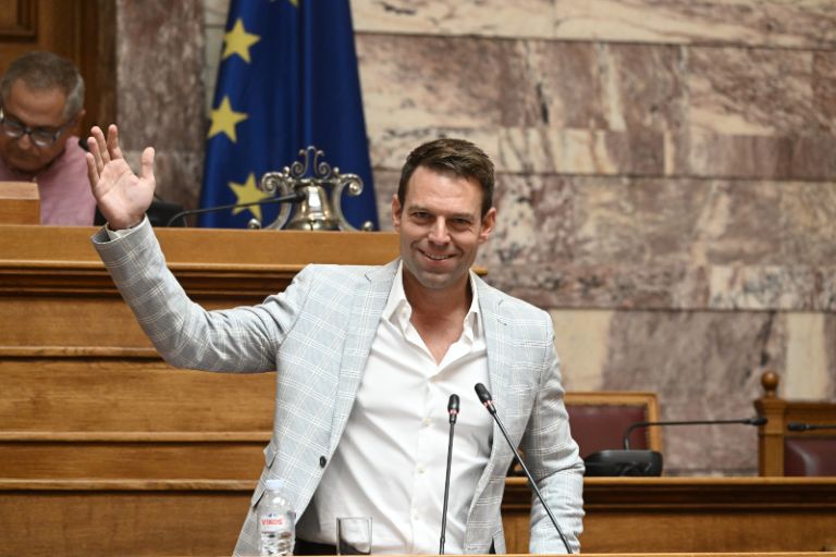 Κασσελάκης: Η σαρωτική νίκη έχει πάνω της γραμμένη τη λέξη Δημοκρατία