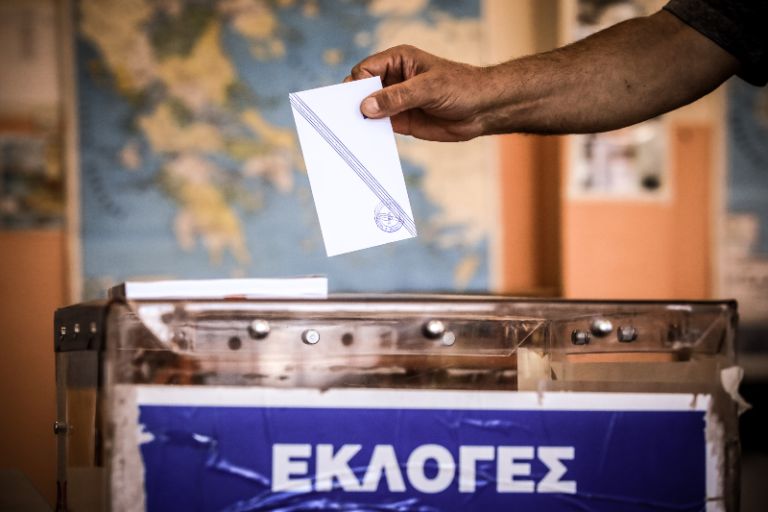 Δημοσκόπηση Realpolls: Στις 13 μονάδες η διαφορά ΝΔ-ΠΑΣΟΚ