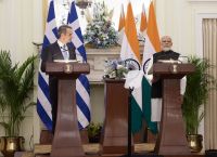 Mitsotakis informs Modi that Greece will soon open new consulates in Mumbai and Bangalore Mitsotakis informs Modi that Greece will soon open new consulates in Mumbai and Bangalore