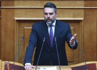 Σαρακιώτης: Την Πέμπτη φεύγω από τον ΣΥΡΙΖΑ – Θα κρατήσω την έδρα μου