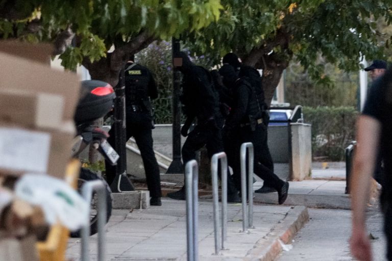 Αμπελόκηποι: Ποινικές διώξεις για τρομοκρατία στους συλληφθέντες [vid]