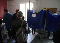ΣΥΡΙΖΑ: Σε «πολεμικό» κλίμα η εκλογή συνέδρων με εκατέρωθεν αλληλοκατηγορίες
