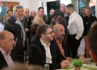 Ανδρουλάκης: «Θα νικήσουμε ξανά τη ΝΔ και θα στείλουμε στο περιθώριο τον συντηρητισμό» Ανδρουλάκης: «Θα νικήσουμε ξανά τη ΝΔ και θα στείλουμε στο περιθώριο τον συντηρητισμό»