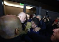 Συνέδριο ΣΥΡΙΖΑ: Σπρωξιές, επεισόδια και λιποθυμίες [vid]