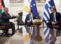 Μητσοτάκης: Συζήτησε με Χριστοδουλίδη και βασιλιά Αμπντάλα για τη Μέση Ανατολή και την εκεχειρία στον Λίβανο