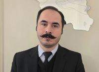 Ιρανός ακτιβιστής έραψε τα χείλη του μετά την αυτοκτονία άλλου ακτιβιστή για διαμαρτυρία