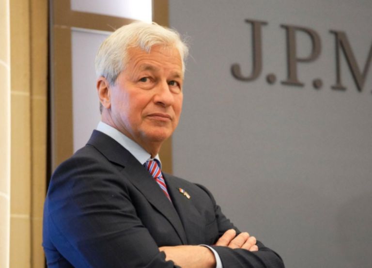 Προβλέψεις Ντίμον [JPMorgan]: Πόσες ημέρες θα εργάζεται η επόμενη γενιά και πόσα χρόνια θα ζει