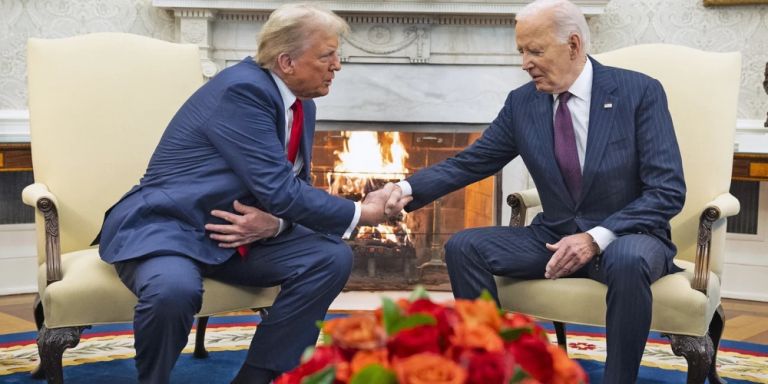 Το «welcome back» του Μπάιντεν στον Τραμπ στον Λευκό Οίκο -Το παρασκήνιο της συνάντησης [vid]