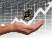 Ξανά προς την κορυφή των 100.000 δολαρίων το bitcoin – Άλμα στα cryptos
