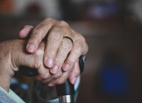 Στο Εφετείο Κακουργημάτων ξεκινά η εκδίκαση της υπόθεσης θανάτου 32 ηλικιωμένων στο γηροκομείο «Αγία Σκέπη»