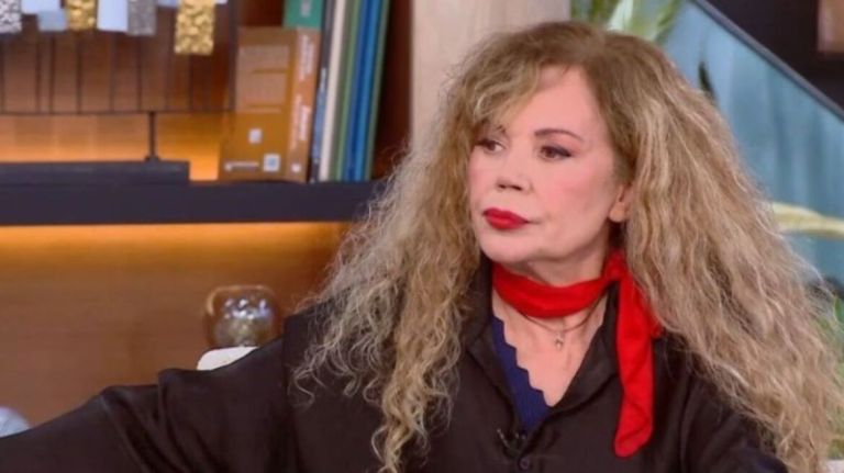 Ελένη Δήμου: Έχω πει στον γιο μου ότι η Ελλάδα είναι μόνο για διακοπές [vid]