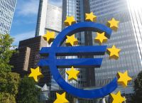 ΕΚΤ: Εύθραυστη η οικονομική ανάκαμψη στην Ευρωζώνη ΕΚΤ: Εύθραυστη η οικονομική ανάκαμψη στην Ευρωζώνη