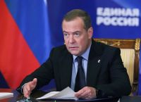 Μεντβέντεφ κατά Ευρώπης: Να τιμωρηθεί με όλα τα μέσα, ζήτω στους μετανάστες που καταστρέφουν τις αξίες της