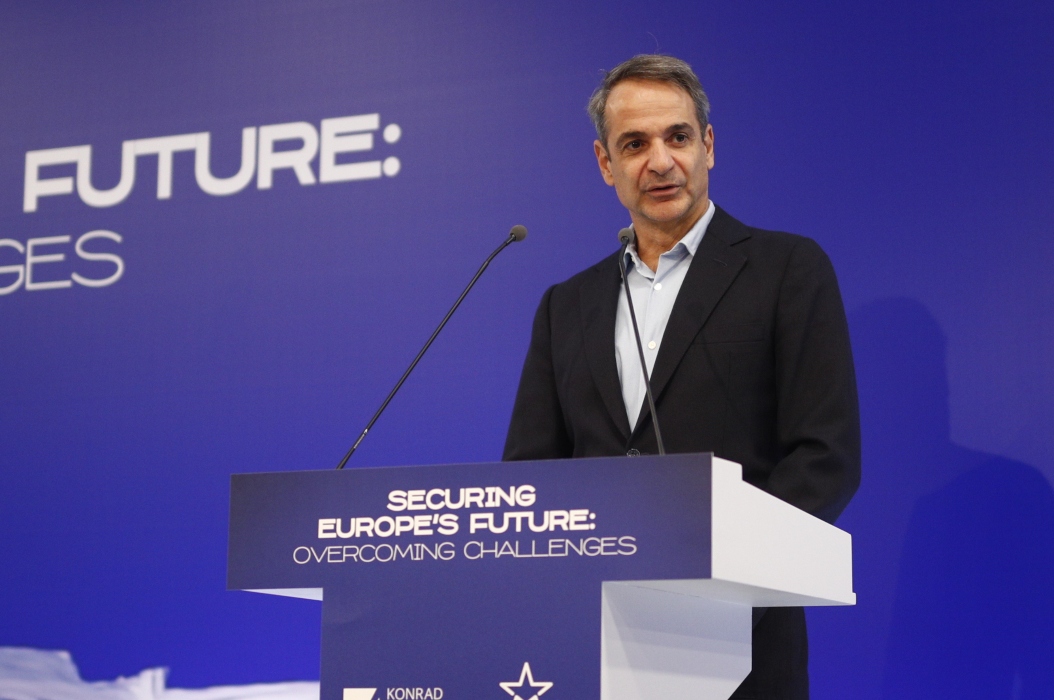 Μητσοτάκης στο συνέδριο νεολαίας ΕΛΚ: Πρώτη μου προτεραιότητα ήταν η δημιουργία θέσεων εργασίας