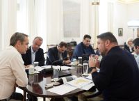 Σύσκεψη στο Μαξίμου για την αντιπλημμυρική προστασία στον απόηχο της φονικής πλημμύρας της Βαλένθιας Σύσκεψη στο Μαξίμου για την αντιπλημμυρική προστασία στον απόηχο της φονικής πλημμύρας της Βαλένθιας