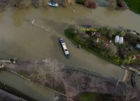 Χάος στο Ηνωμένο Βασίλειο από την καταιγίδα «Μπερτ» – 3 νεκροί, χωρίς ρεύμα χιλιάδες σπίτια