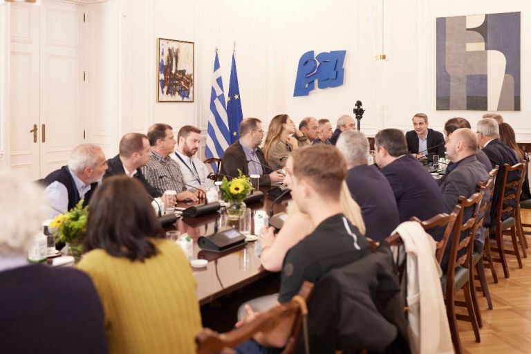Αμπελόκηποι:Συνάντηση Μητσοτάκη με ιδιοκτήτες της πολυκατοικίας-Το Δημόσιο αναλαμβάνει την πλήρη αποκατάσταση
