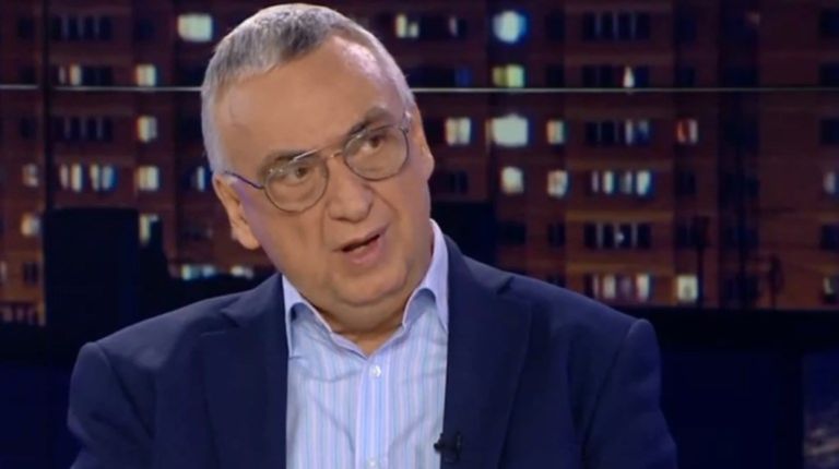 “Εφυγε” ο γνωστός ψυχίατρος Δημήτρης Σούρας [vid]