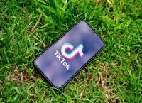 Γαλλία: Οικογένειες κατά του TikTok – Αγωγές για επιβλαβές περιεχόμενο Γαλλία: Οικογένειες κατά του TikTok – Αγωγές για επιβλαβές περιεχόμενο