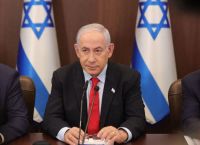 Ο Νετανιάχου στα σύνορα με τον Λίβανο – Πολύνεκροι βομβαρδισμοί σε οχυρά της Χεζμπολάχ και στη Γάζα