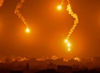 Σκηνικό πολεμικής αναμέτρησης στη Μέση Ανατολή