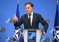 Ρούτε: Το ΝΑΤΟ θα παραμείνει ενωμένο ανεξάρτητα από το αποτέλεσμα των αμερικανικών εκλογών